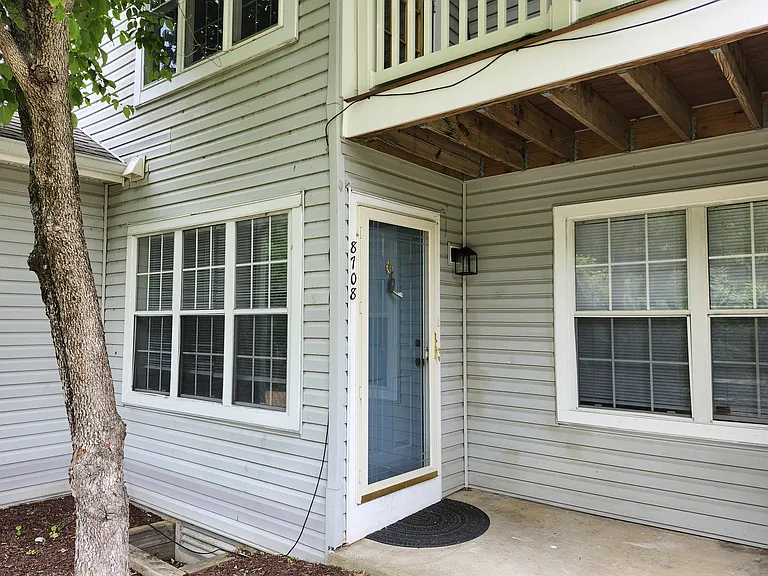 8708 Devon Hills Dr — Photo 2