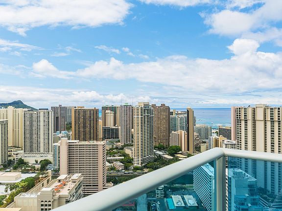 3rd image of 1631 Kapiolani Blvd APT 3906