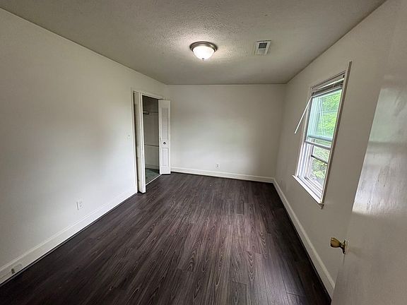 3rd image of 481 Midgett Farm Rd #3