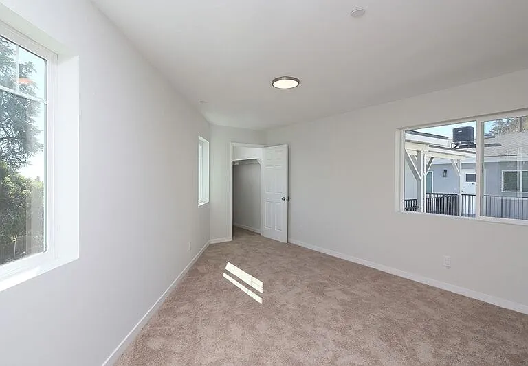 4360 Ocean View Blvd #A — Photo 12