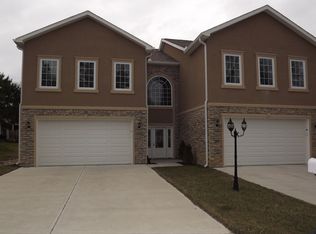 8090 Timber Ln, Dayton, OH 45414