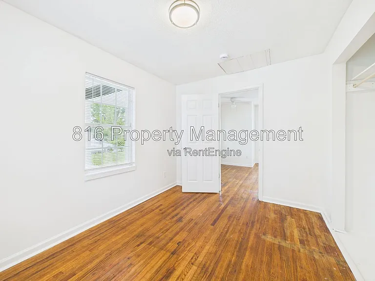 7924 Agnes Ave — Photo 7