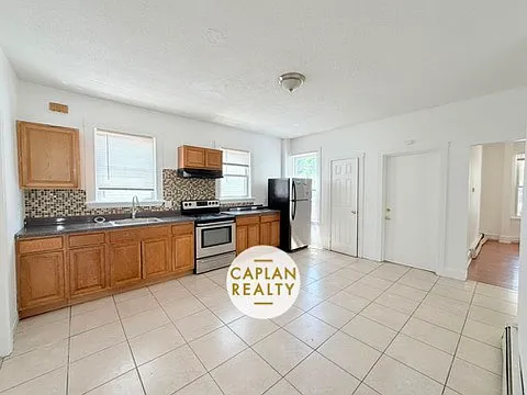 2 bed, $1,495 — Photo 2