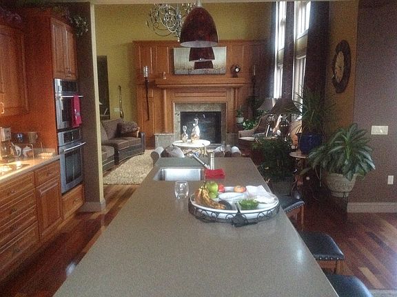 Kitchen / Living Room