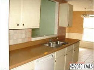 2925 Rural Hill Ct, Matthews, NC 28105