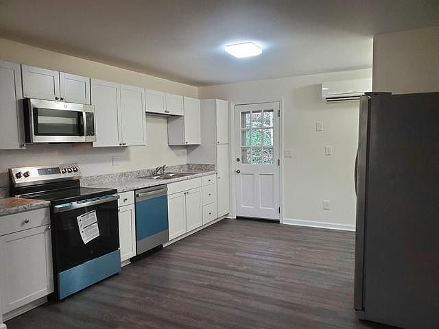 2nd image of 5106 Jackson Rd