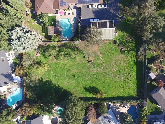 4th image of 2100 Leo Ct