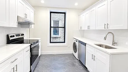 19-23 Ditmars Boulevard, #3B