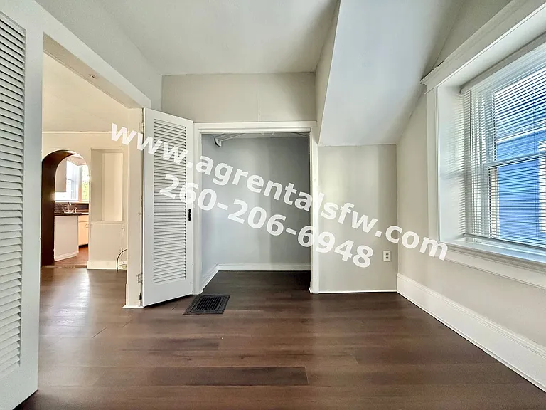 2919 S Harrison St — Photo 7