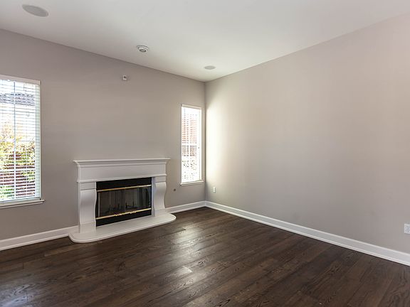 4th image of 5375 Laurel Canyon Dr