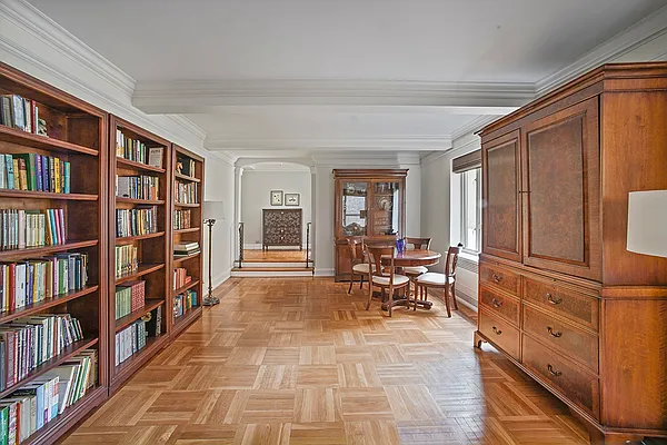 Sold by Akam Sales and Brokerage | media 7