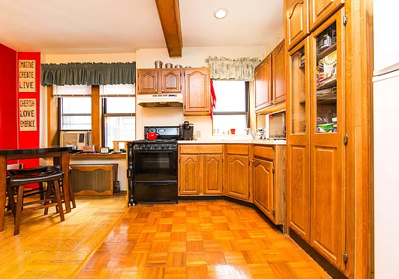 Sold by REMAX Elite | media 24