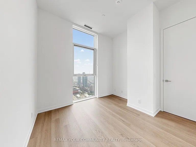 180 Front St E #Penthouse 05 — Photo 13