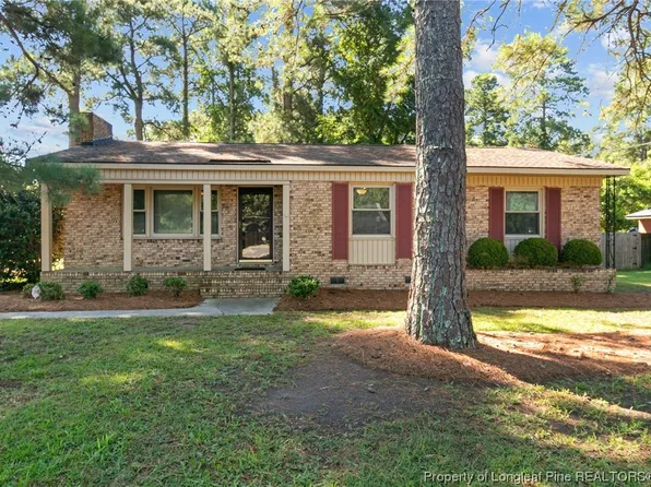 520 Fayetteville St, Parkton, NC 28371