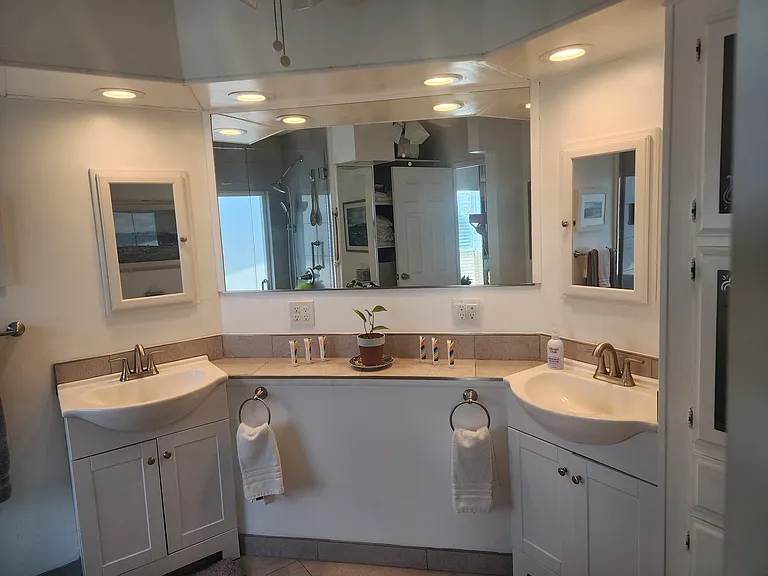 73450 Country Club Dr #120 — Photo 11