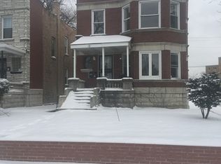 319 S 5th Ave APT 1, Maywood, IL 60153