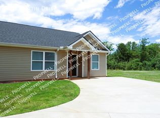 1006B Martin Dr, Greer, SC 29651