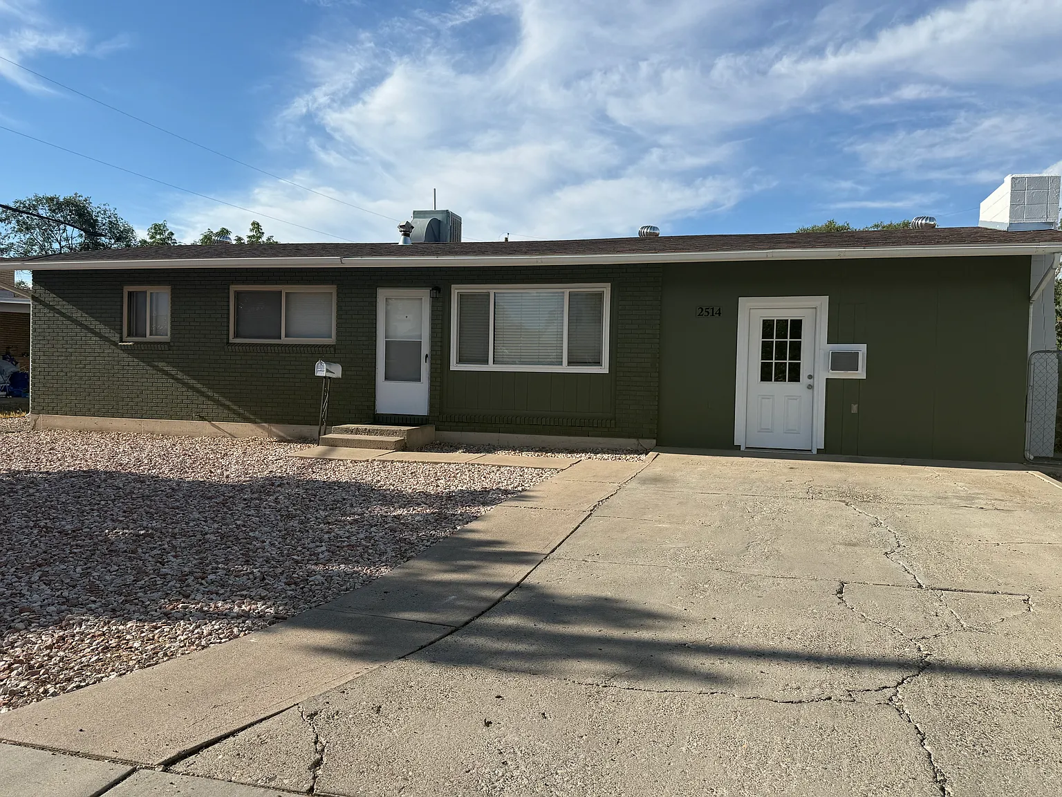 3 bed, 1742 sqft, $2,500 — Photo 1