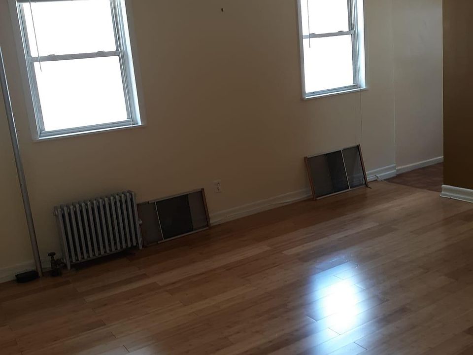 1st image of 8922 116th St