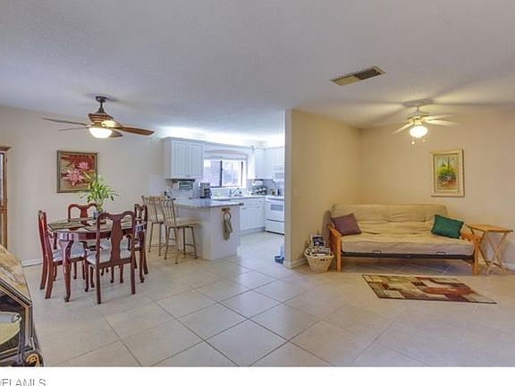 2nd image of 1452 Park Shore Cir APT 2