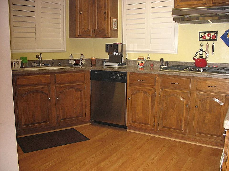 2nd image of 18360 Bowie St