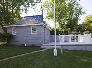 31 Catherine St, Bristol, RI 02809