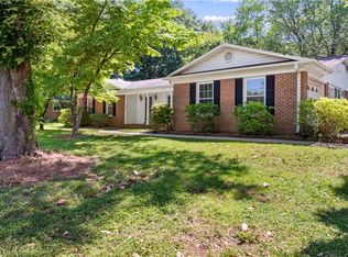 701 N Peace Haven Rd, Winston Salem, NC 27104
