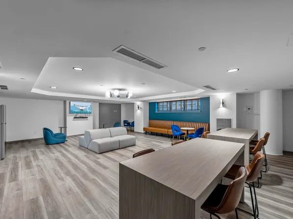 700 Grove Street image 16 of 25