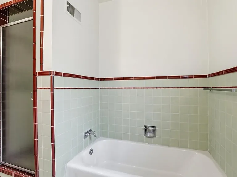 938 Alice Ln #1 — Photo 13