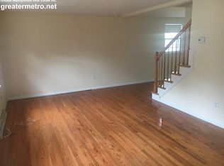 9 Lee St, Stoneham, MA 02180