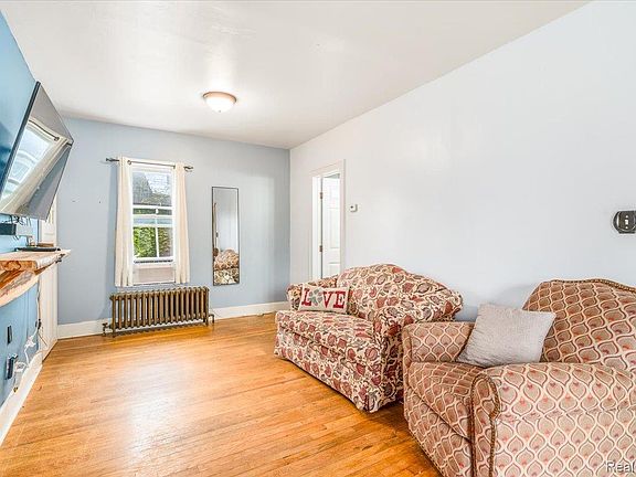 4th image of 36940 Goddard Rd