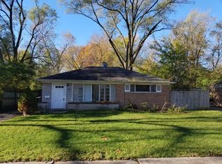 389 Oswego St, Park Forest, IL 60466