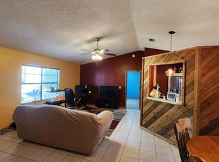 202 SW Amesbury Ave, Port Saint Lucie, FL 34953