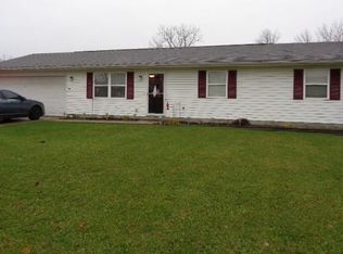 3307 Red Feather Dr, Sidney, OH 45365