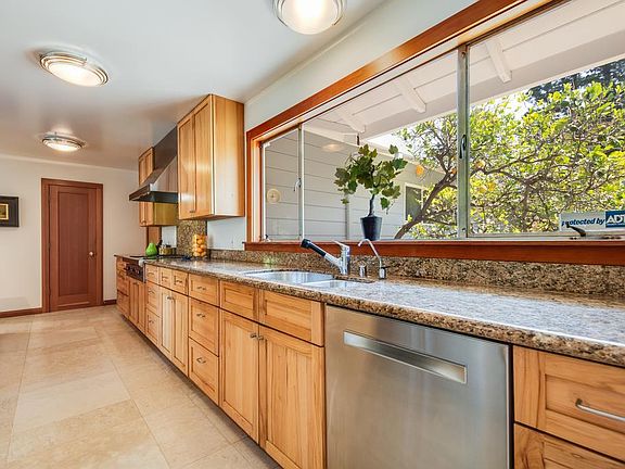 5th image of 130 Gabarda Way