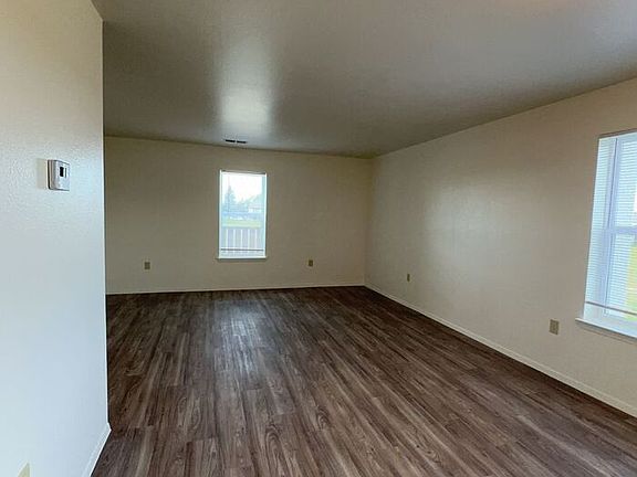 2nd image of 202 Dunn Ct