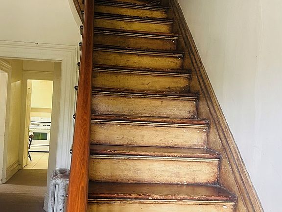 5th image of 3 S Adelaide Ave #3