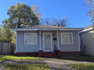 705 W 44th St, Savannah, GA 31405