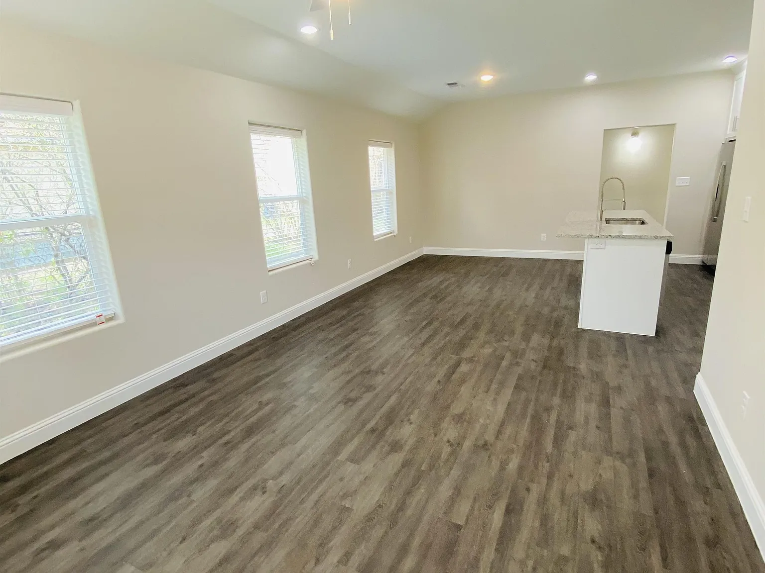 821 West Nelson Street, Denison, TX 75020 - 1 — Photo 2
