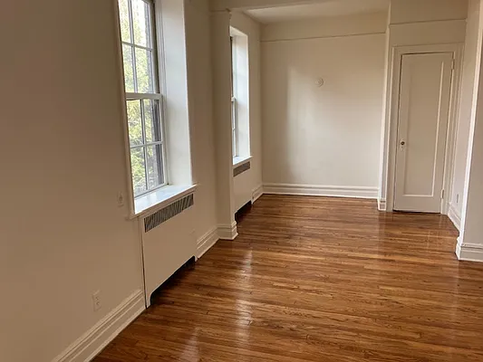 Rented by Melissa Conanan, LREB | media 2