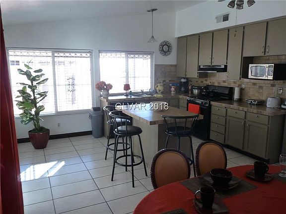 2nd image of 2251 E Hacienda Ave