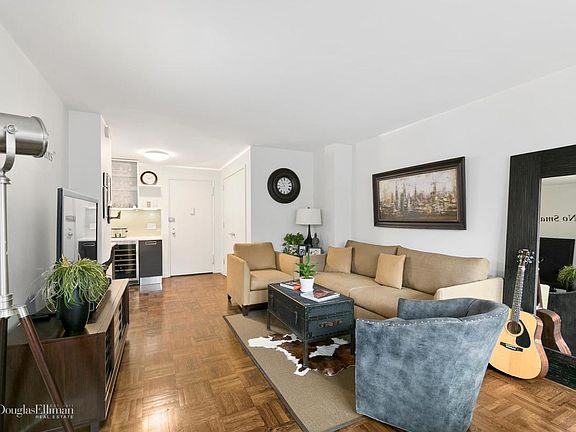 5th image of 631 Hudson St #3H