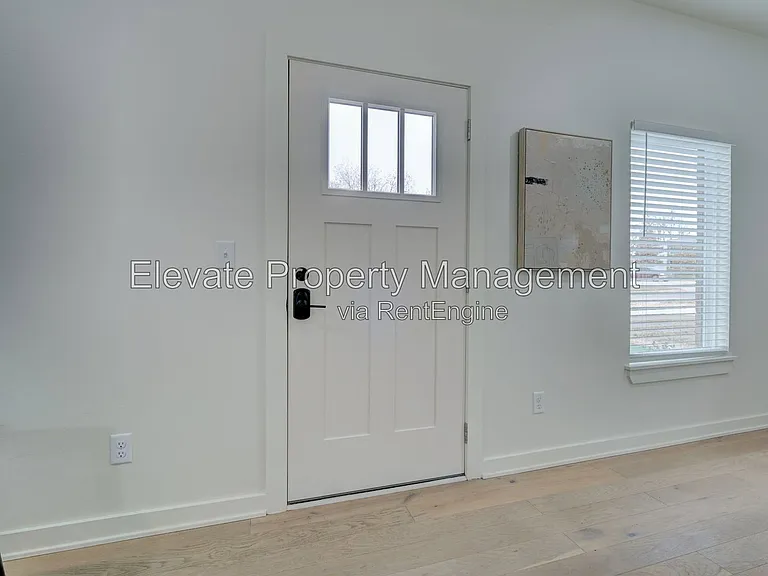 1616 NW 17th St #16 — Photo 5