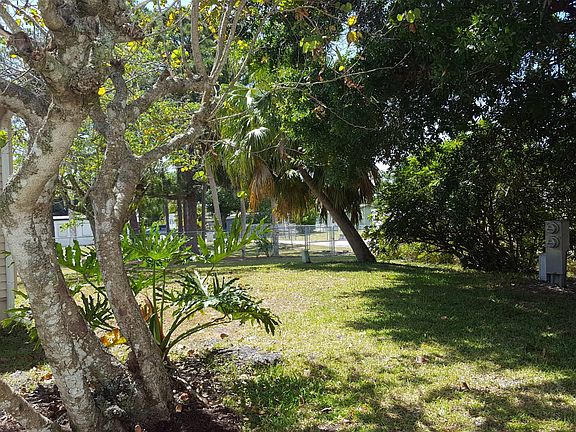 5th image of 74 Darby Cay