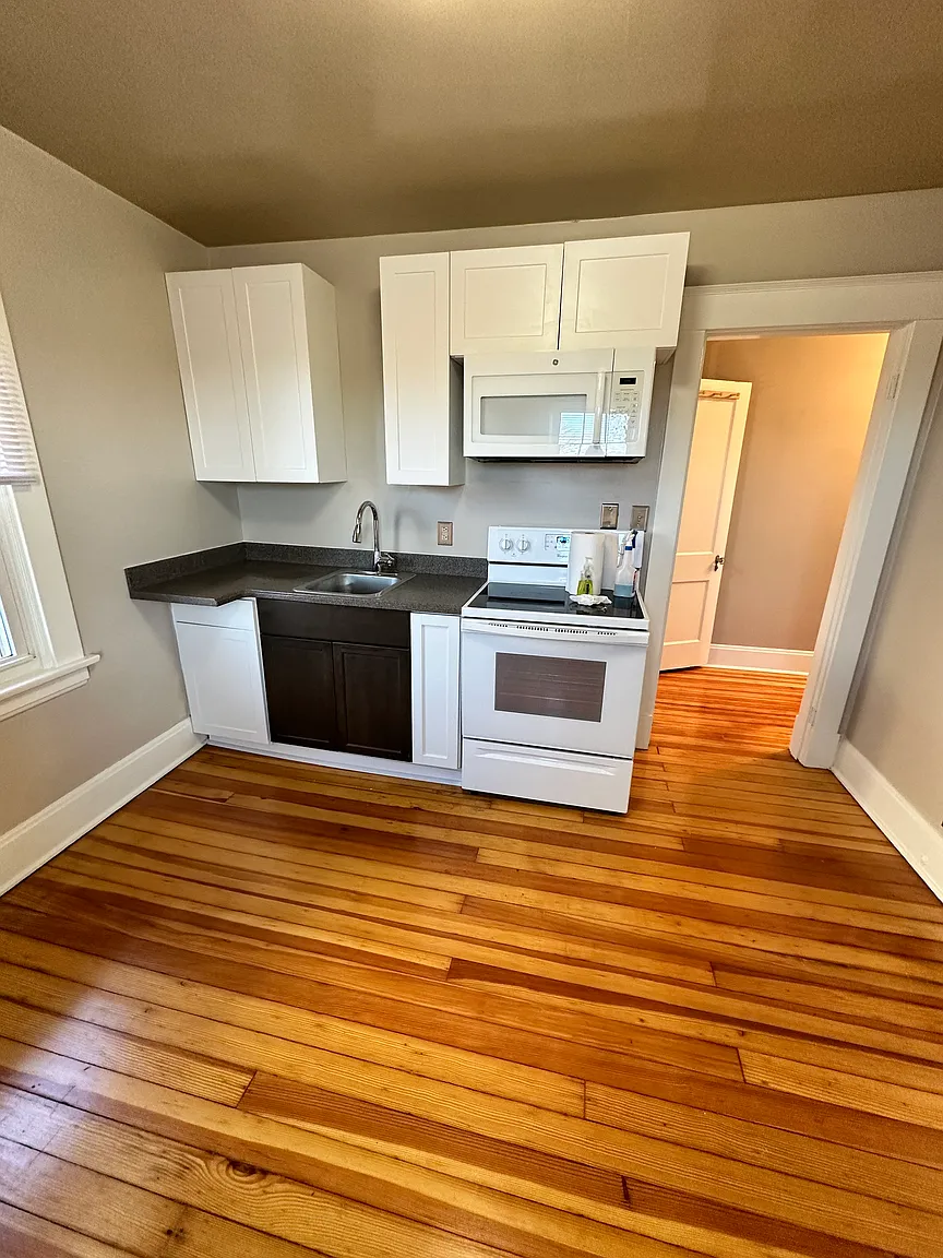 223 Glazier Ave #2 photo 1