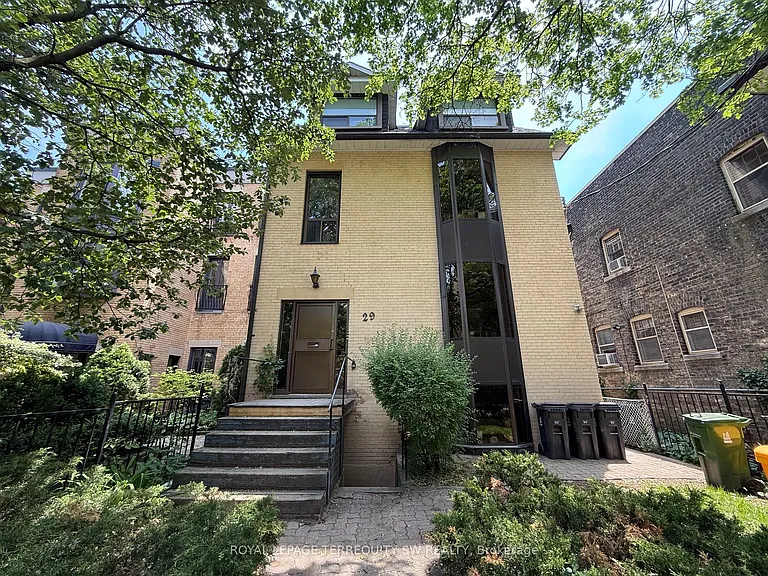 29 Winchester St #3 — Photo 1
