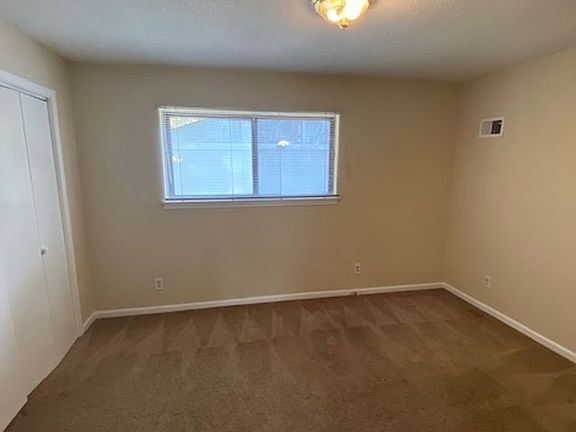 5th image of 530 Deerwood St APT A5