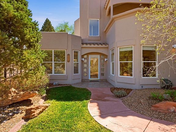 2nd image of 608 Posada Ct SE