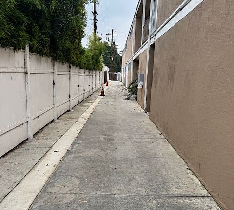 3rd image of 4238 Mary Ellen Ave