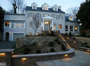 1906 Belle Haven Rd, Alexandria, VA 22307